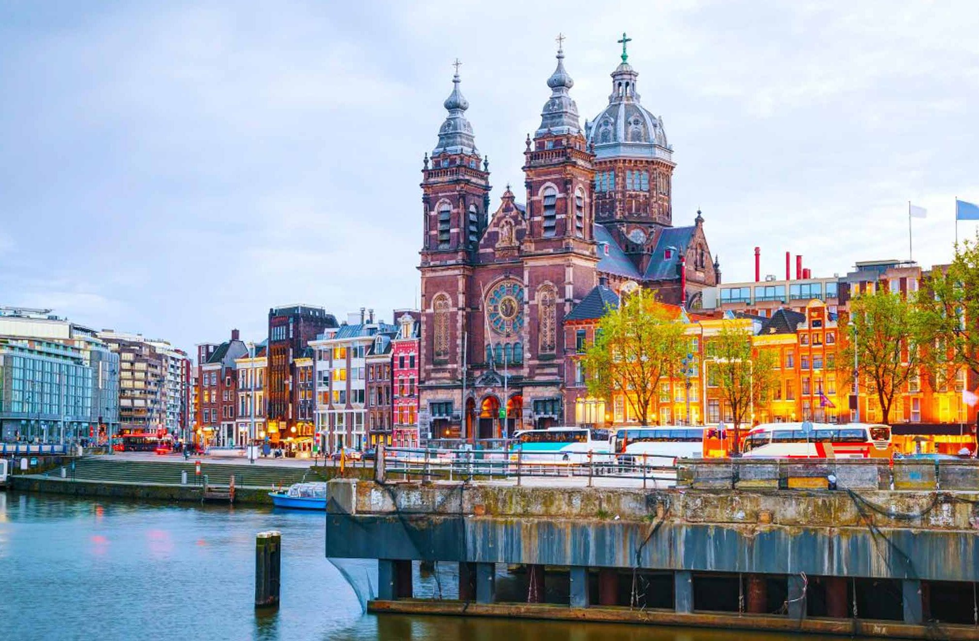 أبرز الأماكن السياحة والترفيهية في أمستردام